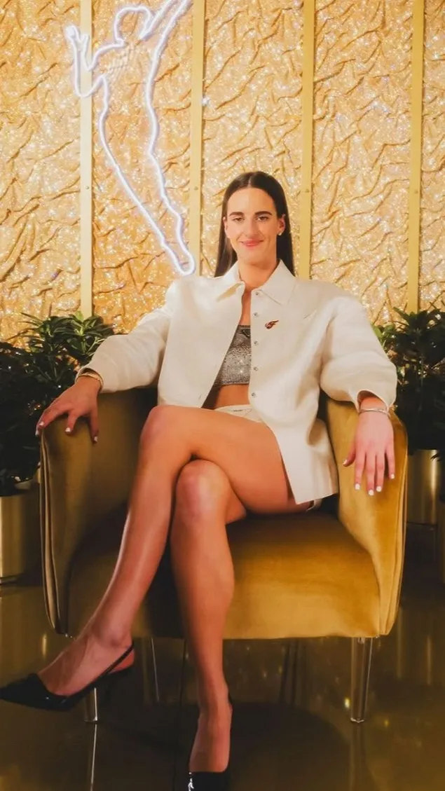 ai character: Caitlin Clark background