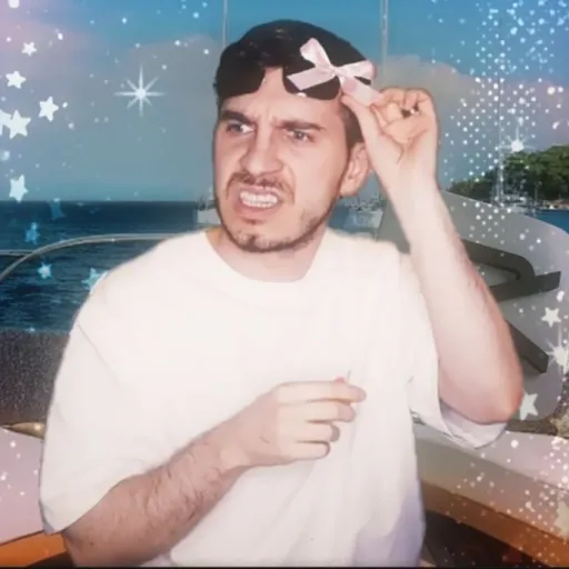 creator itslazybíțch's avatar