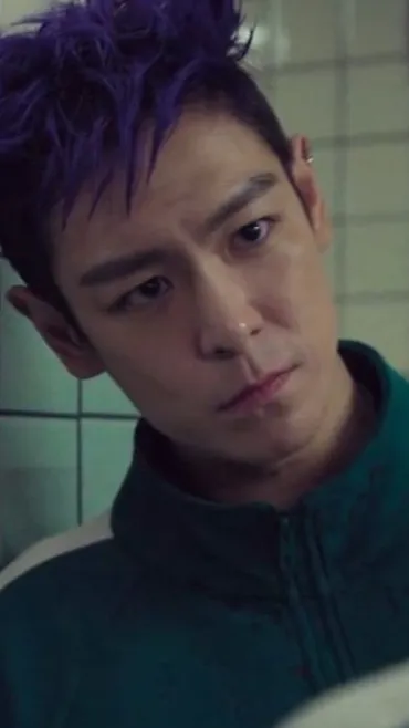 ai character: Thanos! background