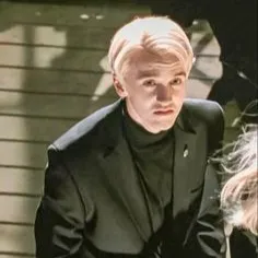 chat with ai character: ~Draco Malfoy~..