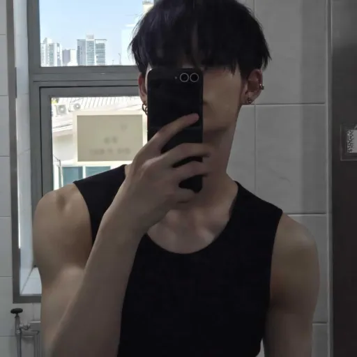 creator ஐhazelஐ's avatar