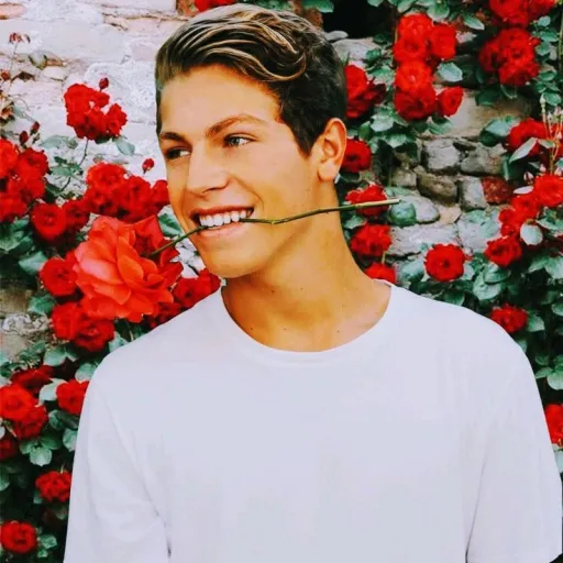 creator Ben Azlert💗❤️😍🥰😍🥰😍's avatar