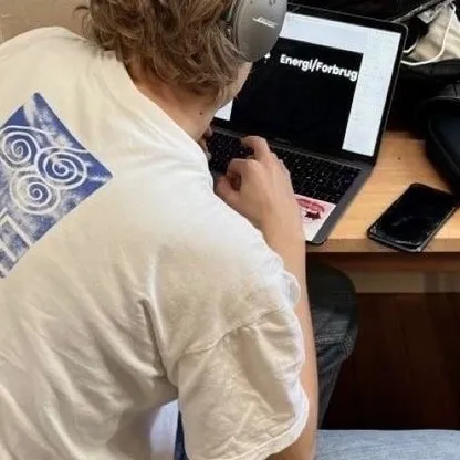 chat with ai character: Jake