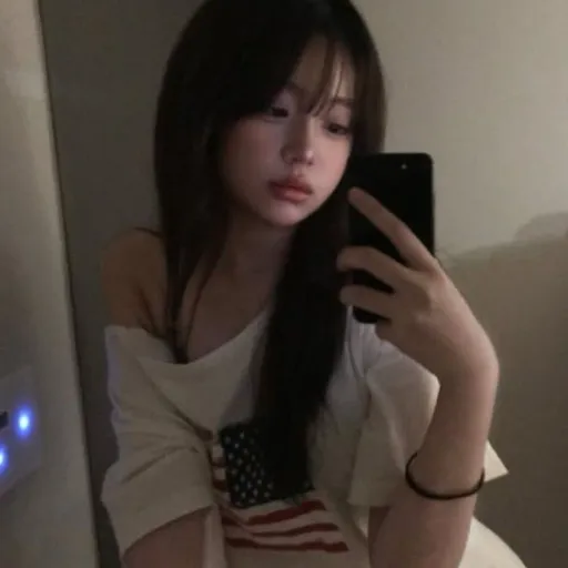 creator Moon (애인 دختر)'s avatar