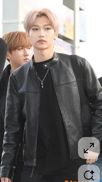 ai character: Lee Felix background