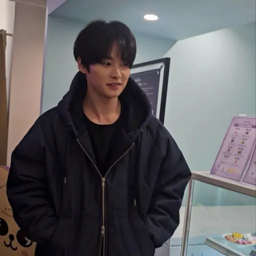 creator STAYBLINK4EVER's avatar