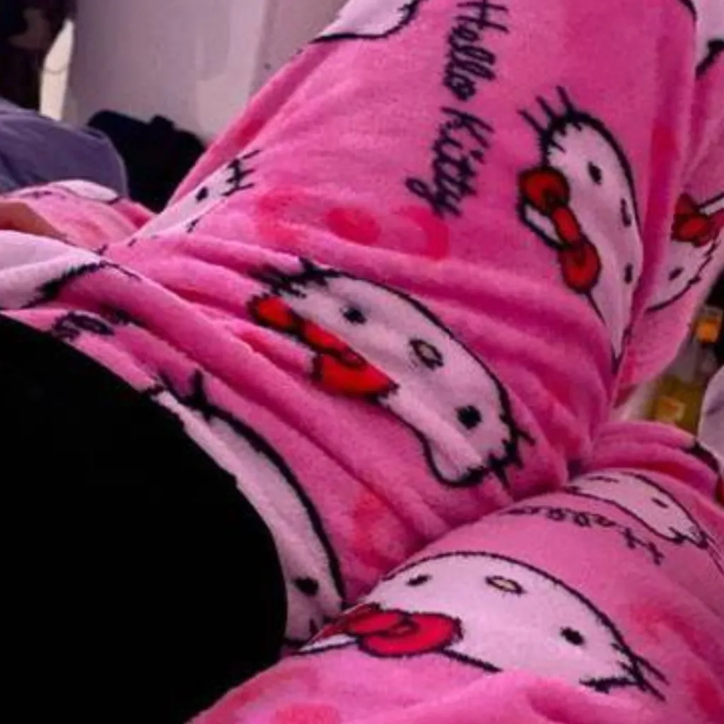 chat with ai character: Adien