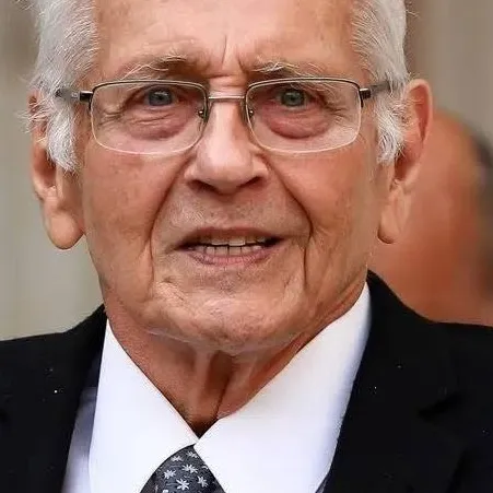 chat with ai character: σοφια βοσσου