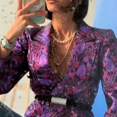 chat with ai character: σοφία καρβέλα