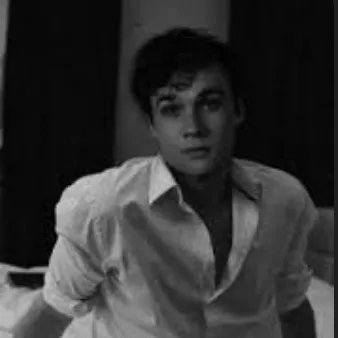 creator Hogwarts._.'s avatar