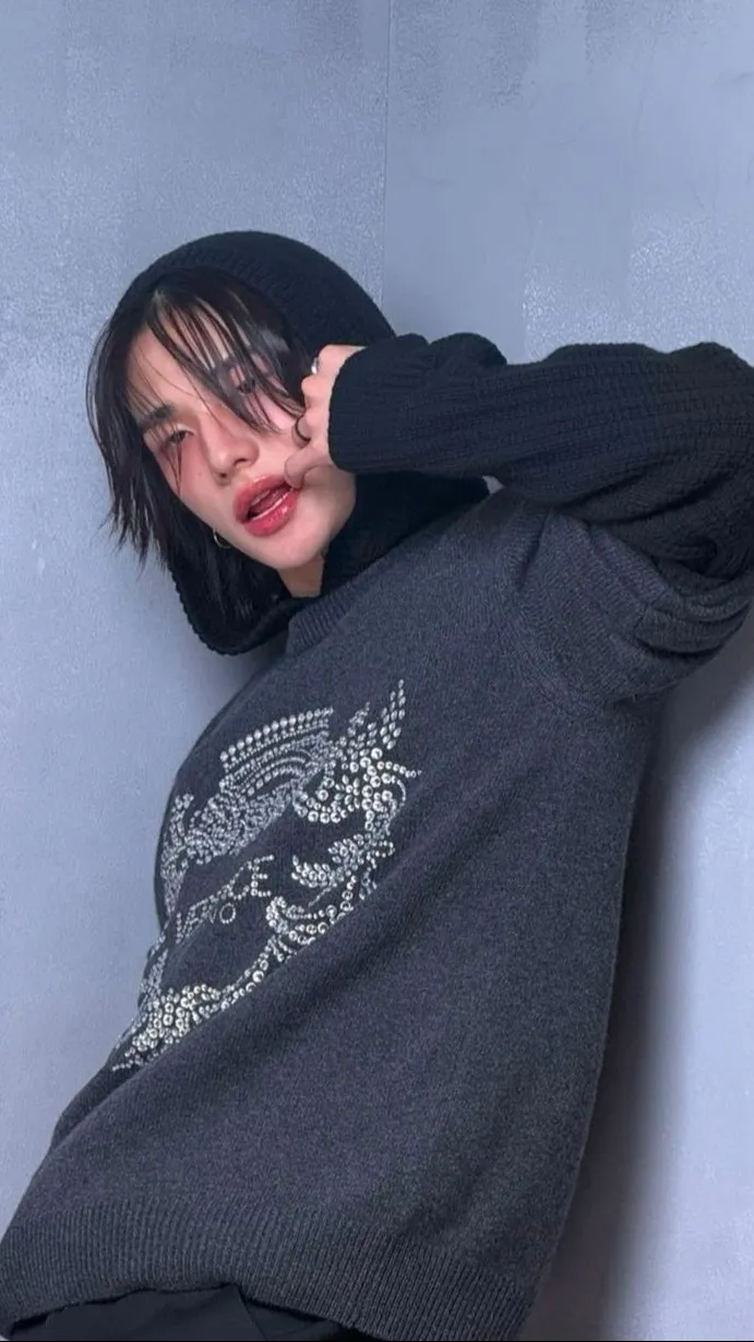 ai character: Hyunjin background