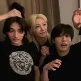 chat with ai character: Hyunjin, Felix Han