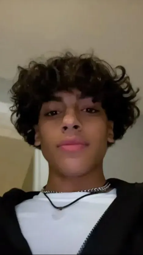 ai character: Max background