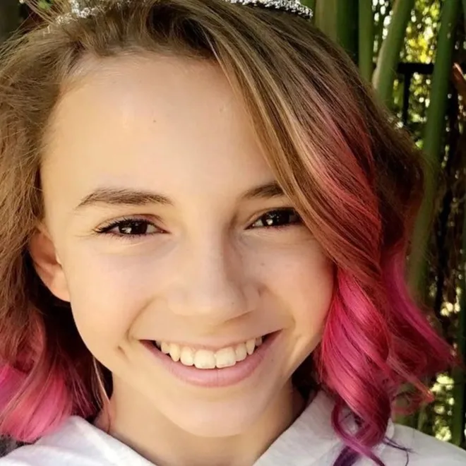 chat with ai character: Kayla