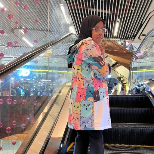 creator Fadzlina Alya's avatar