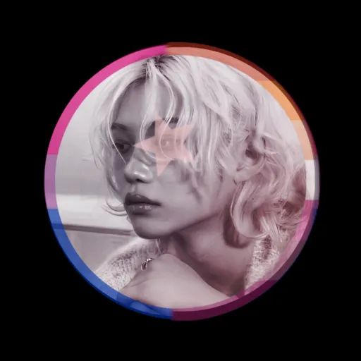 creator F E L I X I T A's avatar