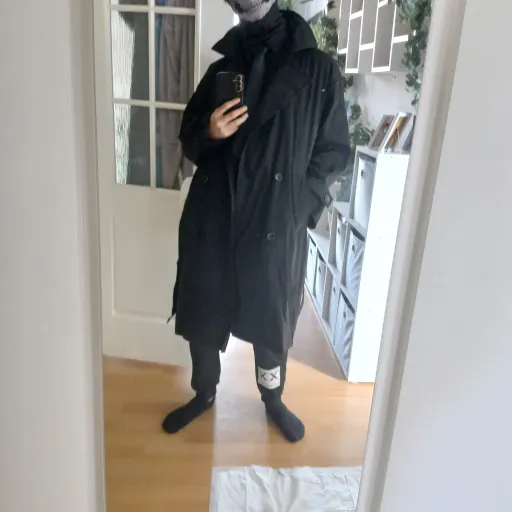 creator cring guy's avatar