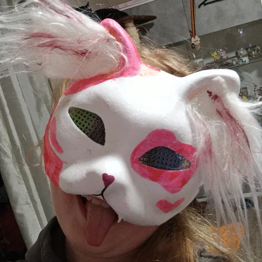 creator snow~on~paws's avatar