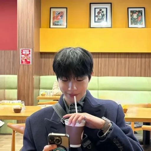 creator 💓hwan in yeop 💓's avatar