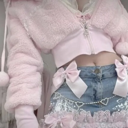 creator Naomi-Chan 🍓⚡️'s avatar