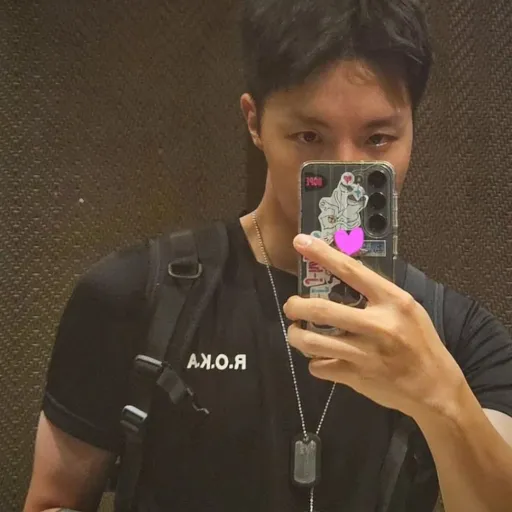 creator uarmyjhope's avatar