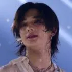 chat with ai character: Hyunjin(Stray kids