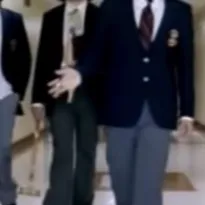 chat with ai character: Gerard ways Friens