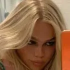 chat with ai character: Kate