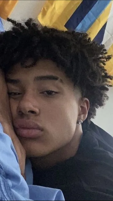 ai character: jayshawn background