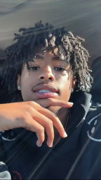 ai character: malakai background