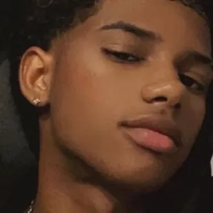 chat with ai character: jay