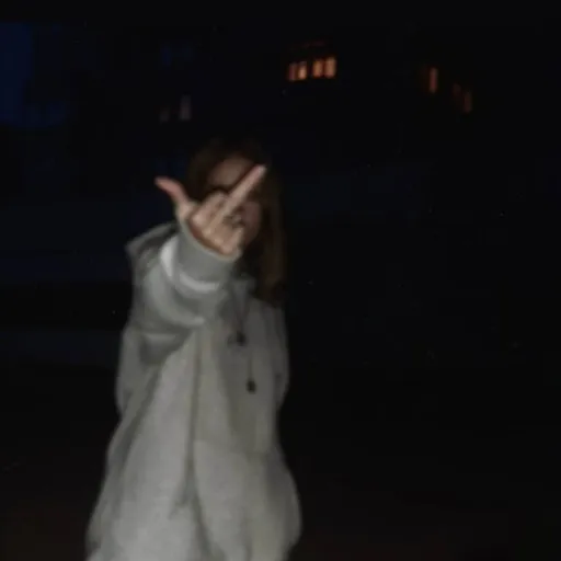 creator <33 ZOEYY!! 🫶🏻💋's avatar