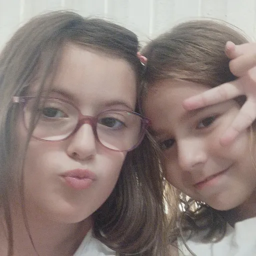 creator Eli_Carla besties💗's avatar