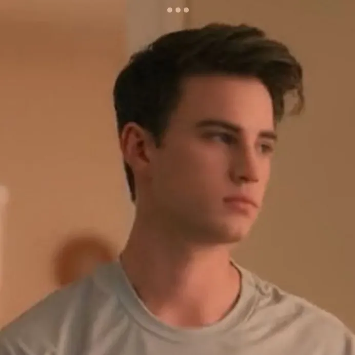 chat with ai character: Tyler Townsend