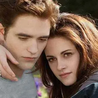 chat with ai character: Bella an edward