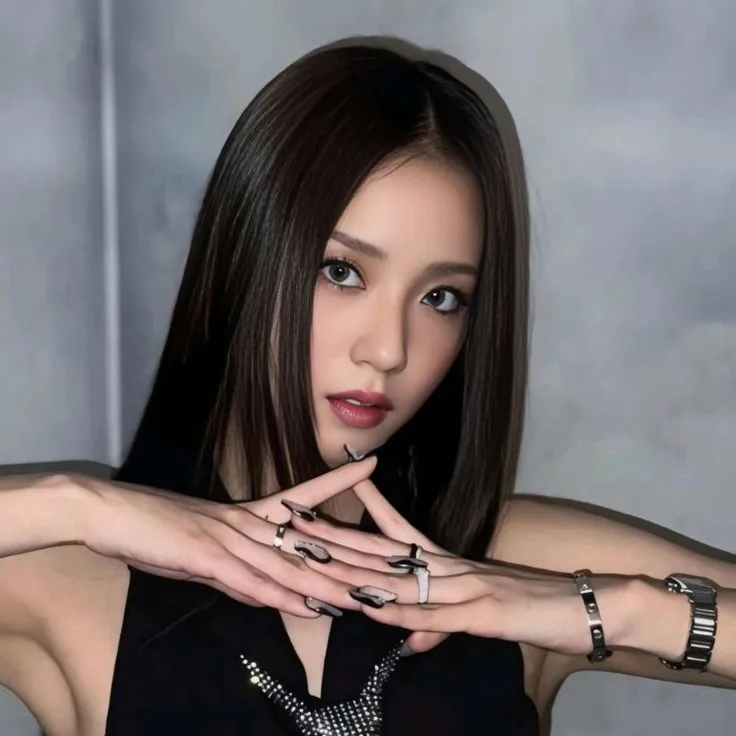 chat with ai character: Jisoo Kim