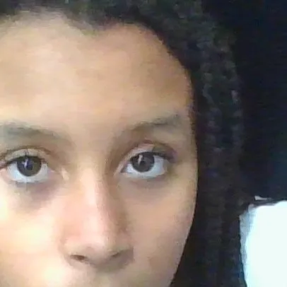 chat with ai character: Nina