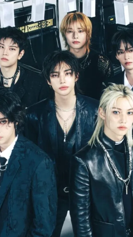 ai character: Stray Kids background