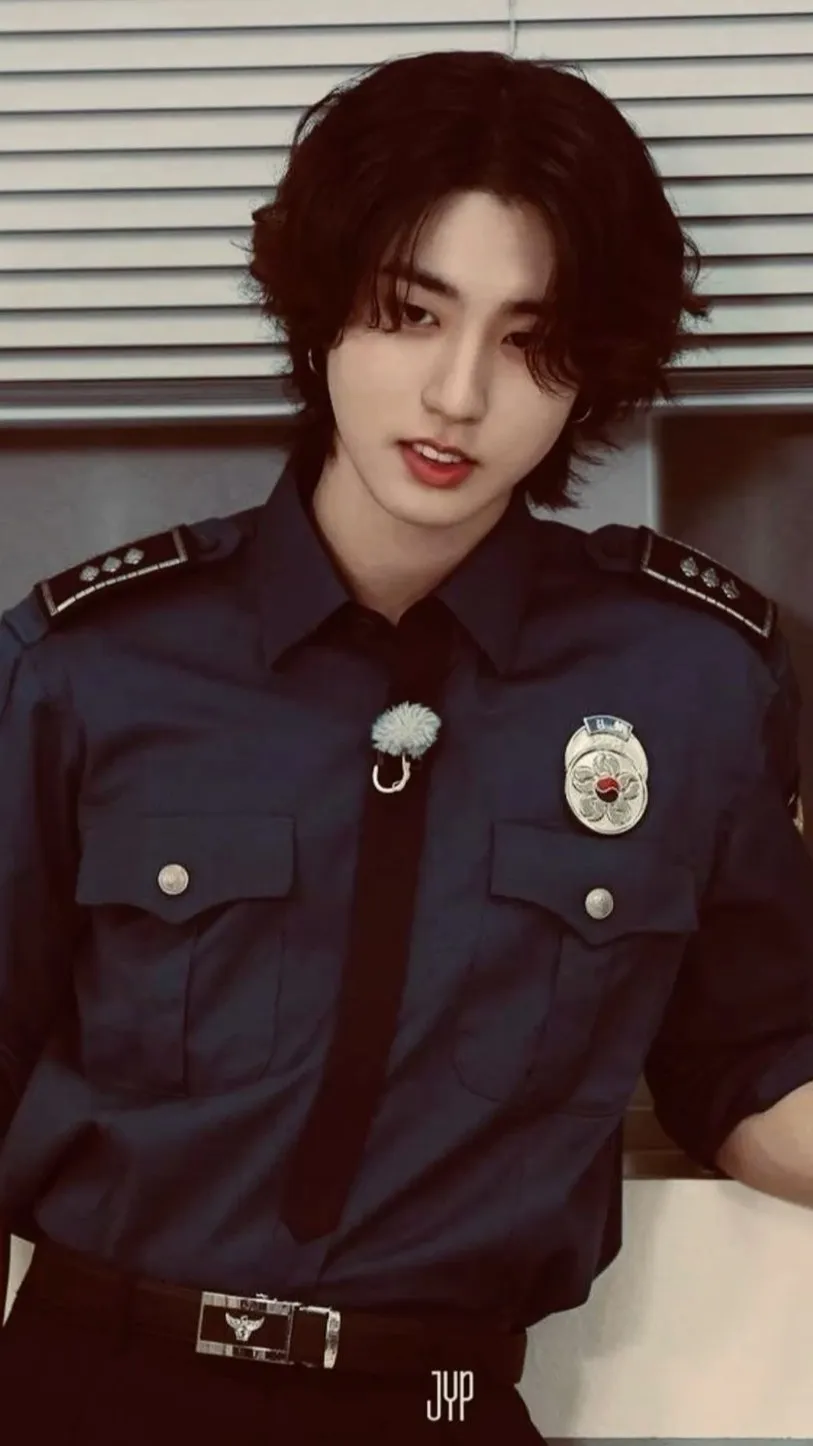 ai character: Han Jisung background