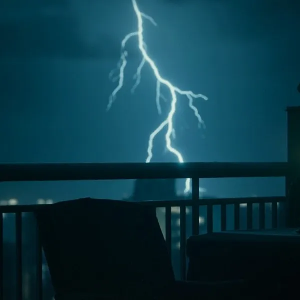 chat with ai character: HH code red