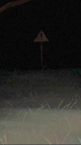 ai character: Alice...? background