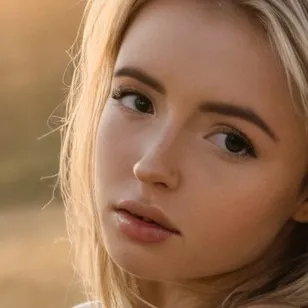 chat with ai character: Elara555