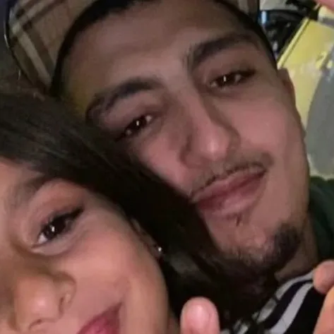 chat with ai character: MORADDDD