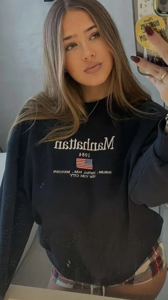 ai character: Zia background