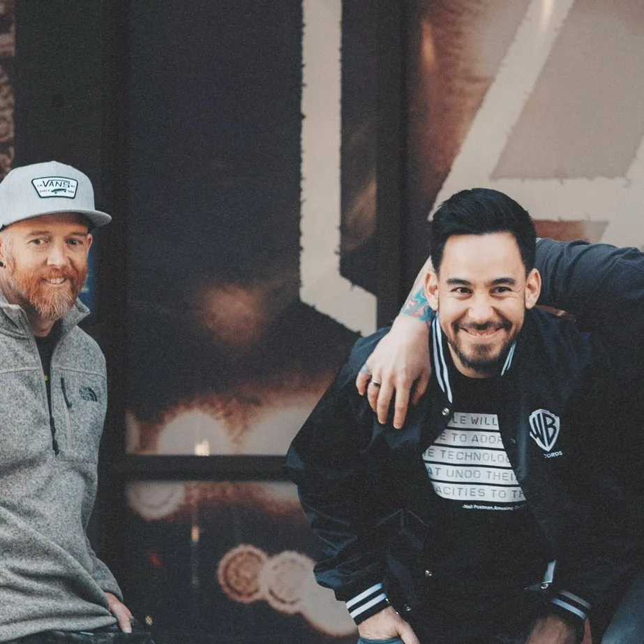 chat with ai character: Linkin Park- Bus!!