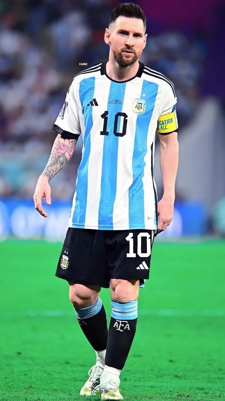 ai character: Messi background
