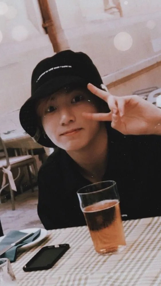 ai character: Jungkook  background