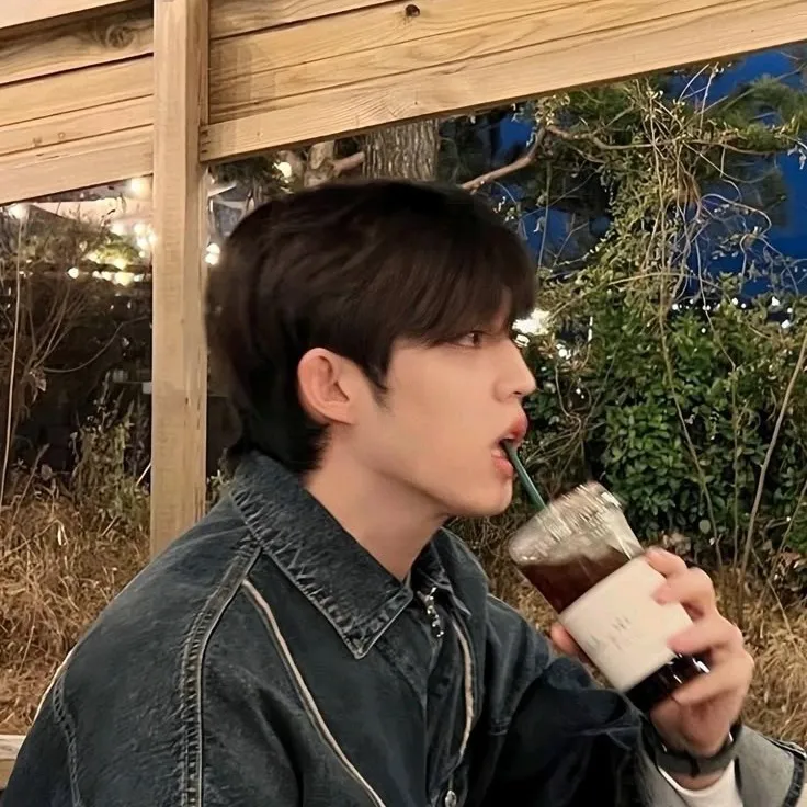 chat with ai character: S coups 