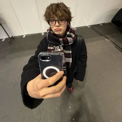 creator henaris's avatar