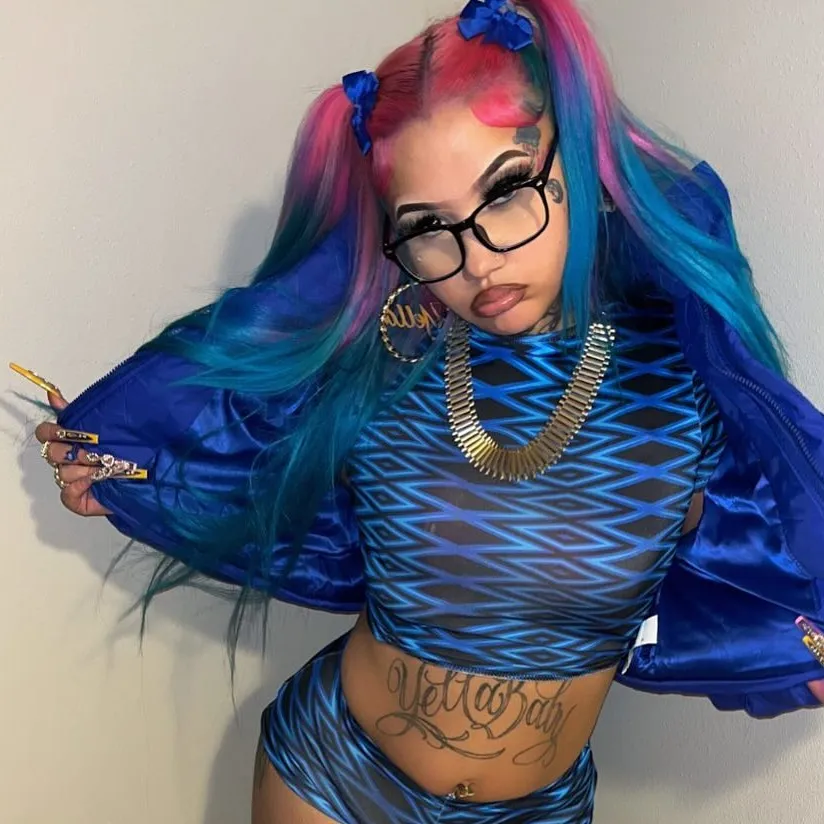 chat with ai character: Ja"Leah